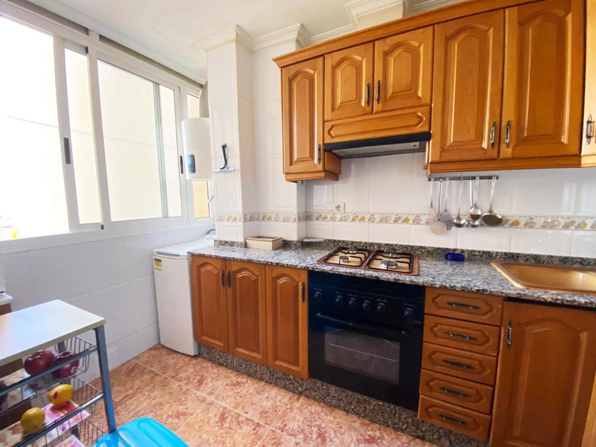 Rooms In Valencia Great Location In Shared Apartment Exterior foto