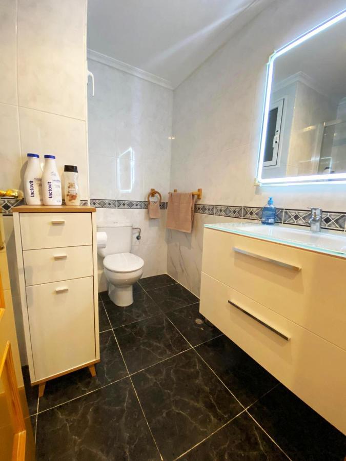 Rooms In Valencia Great Location In Shared Apartment Exterior foto