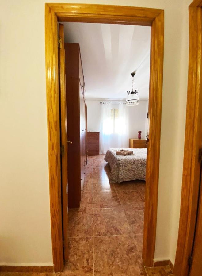 Rooms In Valencia Great Location In Shared Apartment Exterior foto