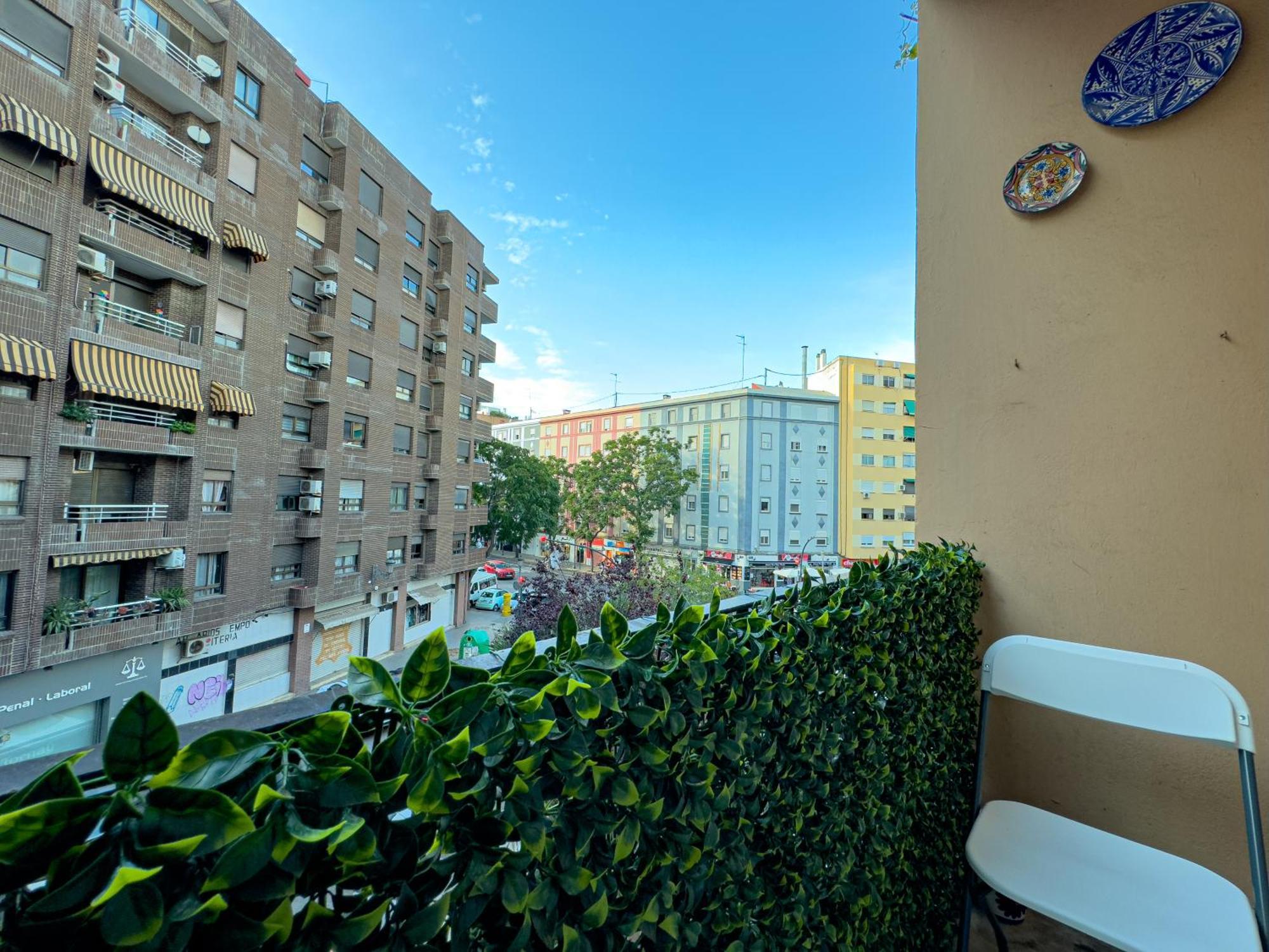 Rooms In Valencia Great Location In Shared Apartment Exterior foto